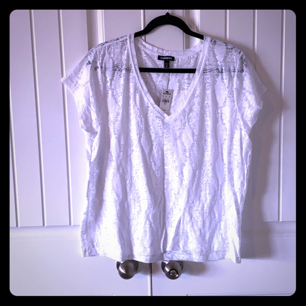 Express Snakeskin T in XL NEW WITH TAGS